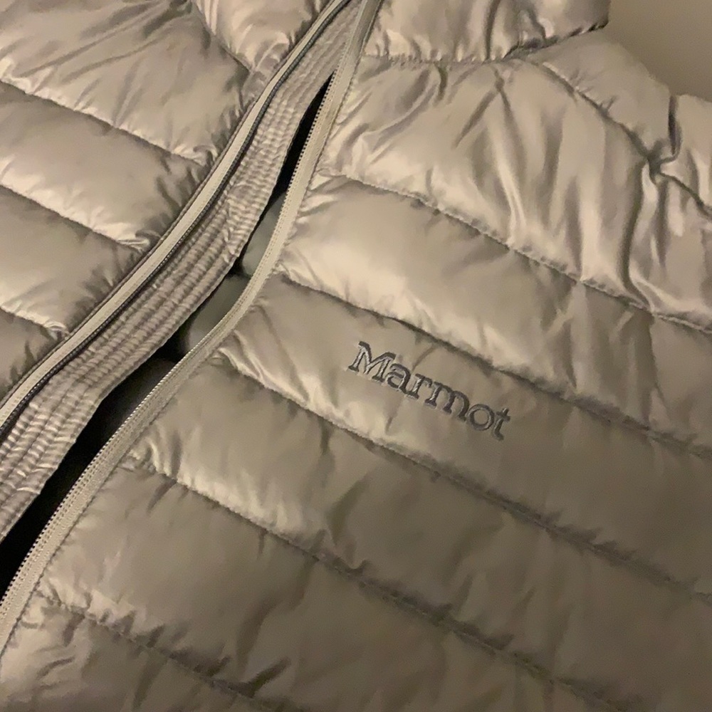 Men’s marmot puffy jacket